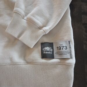 Roots Men's Off-White Crewneck Sweater